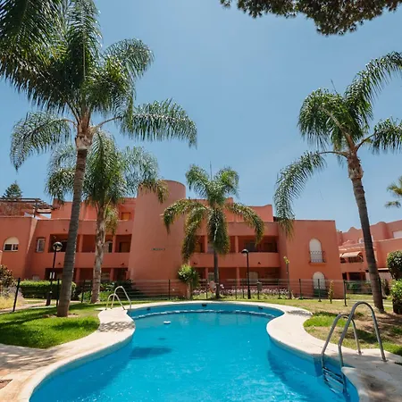 1st Line Complex Apartamento *